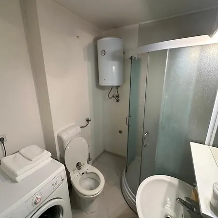 East Sun Apartment *